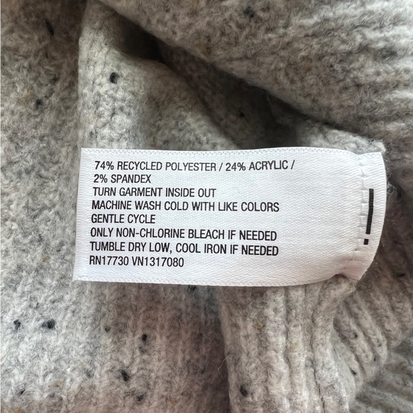 Universal Thread Heather Gray Cable Knit Sweater - Picture 9 of 9